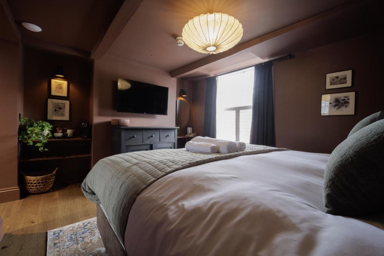 The Silk Rooms, At The Freemasons Inn นัตส์ฟอร์ด ภายนอก รูปภาพ