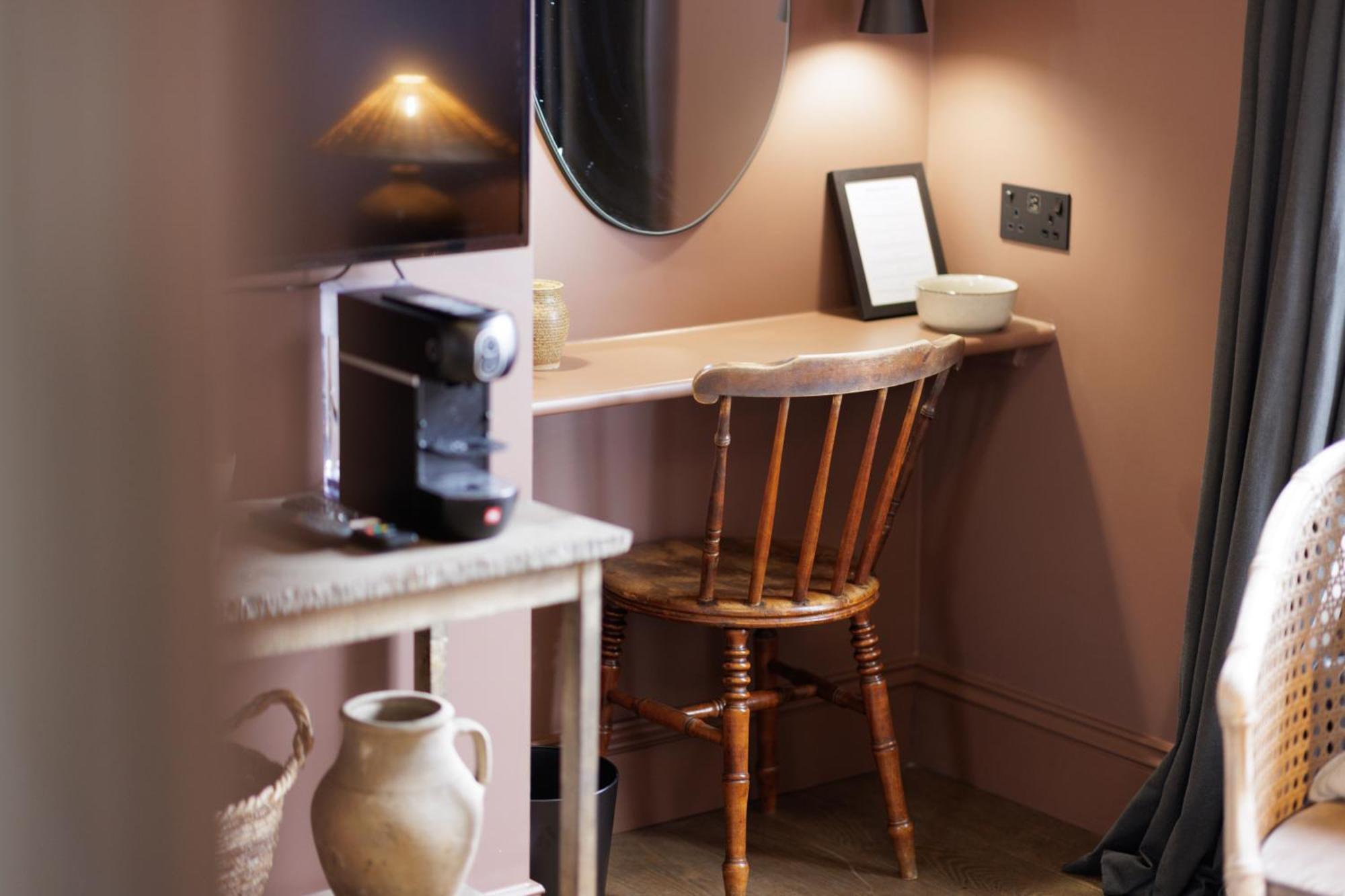 The Silk Rooms, At The Freemasons Inn นัตส์ฟอร์ด ภายนอก รูปภาพ